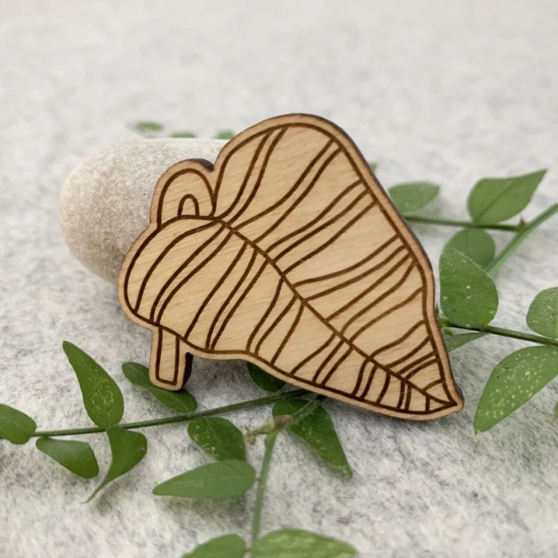 Broche en bois - Feuille