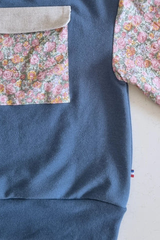 Sweat-shirt Marguerite - bleu - fleurs rose