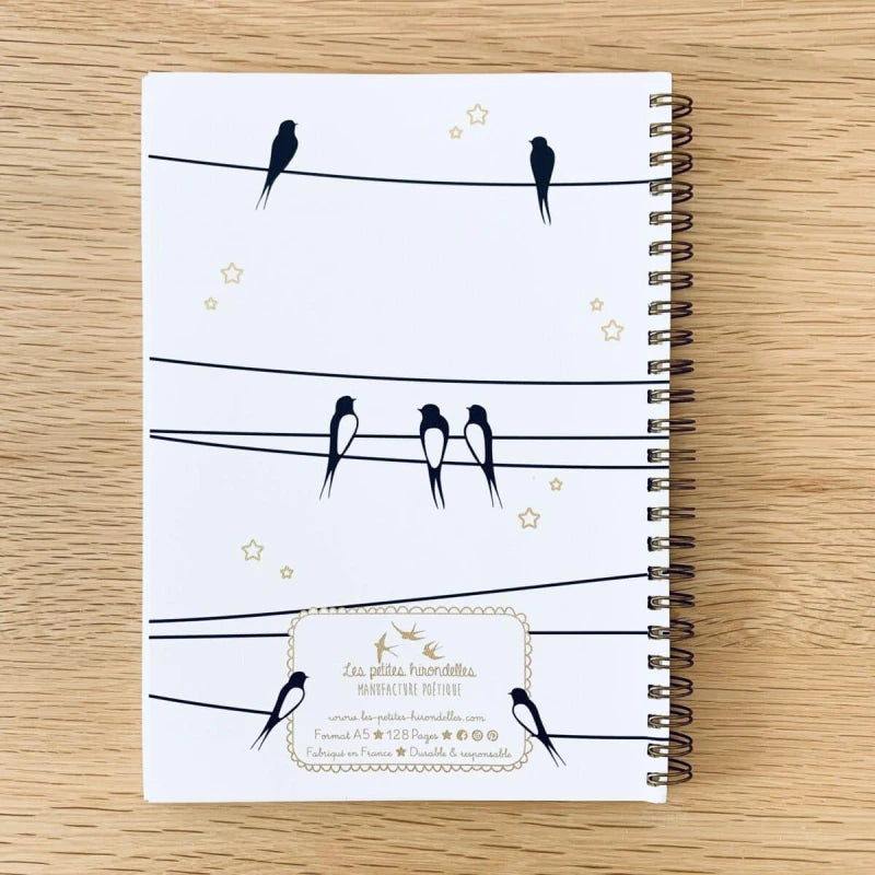 Carnet en papier A5 - Spirales et lignes - Les hirondelles sur le fil - Ciel blanc