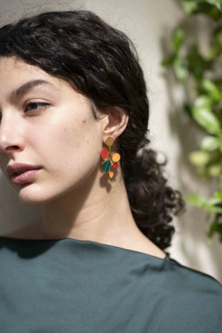 Boucles d'oreilles - Fleurs pendantes colorées