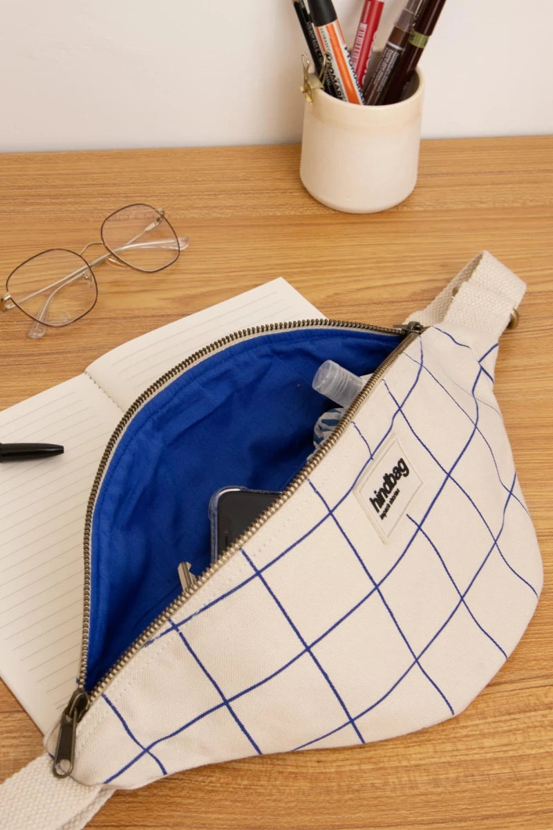 Sac banane Olivia Carreaux écru/bleu