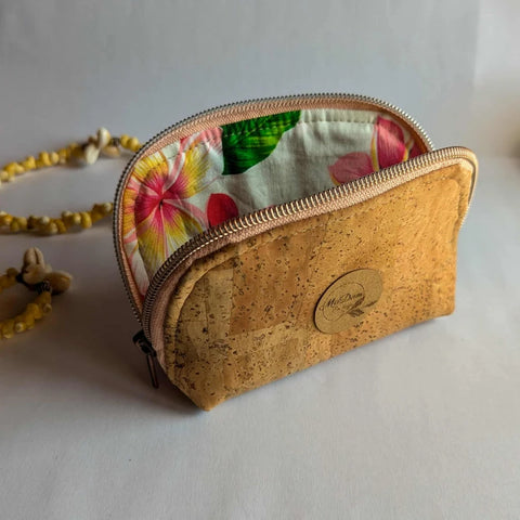 Trousse en liège et tissu polynésien