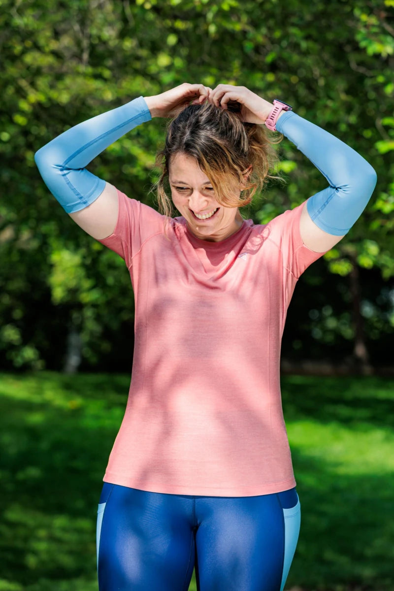 Manchettes running femme "Blueberry"– technique, gainante et écoresponsable