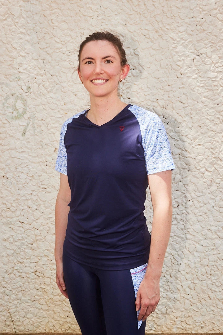 T shirt sport femme col V "Nouvelle Vague" - Technique, féminin et recyclé, écoresponsable
