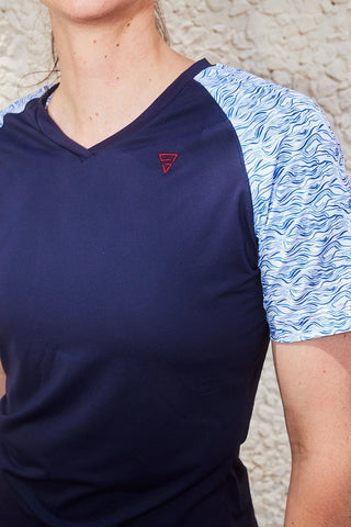 T shirt sport femme col V "Nouvelle Vague" - Technique, féminin et recyclé, écoresponsable