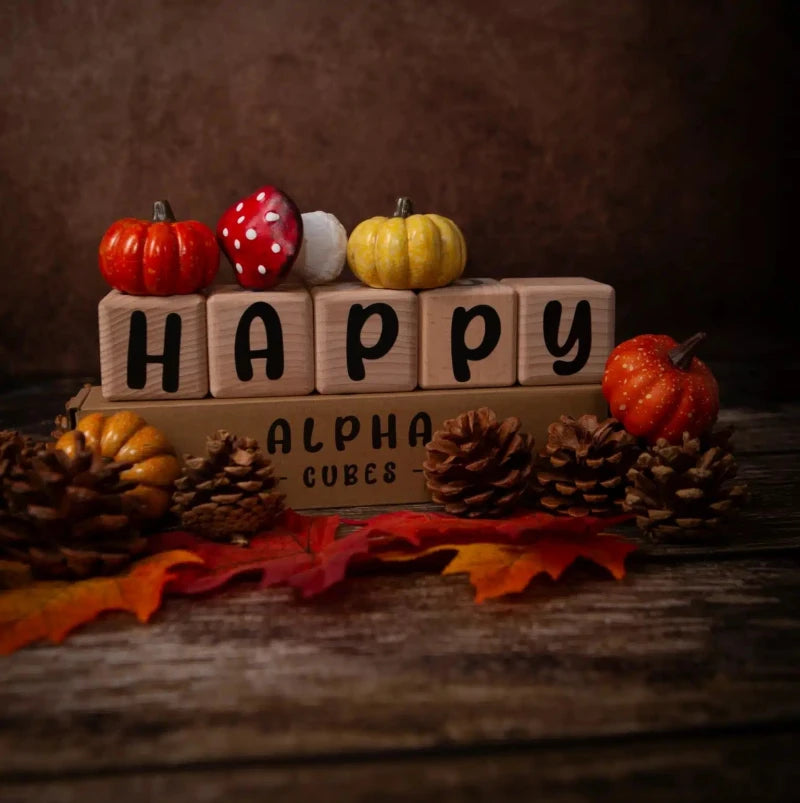 5 Cubes en Bois de 5cm x 5cm + 66 Stickers noirs