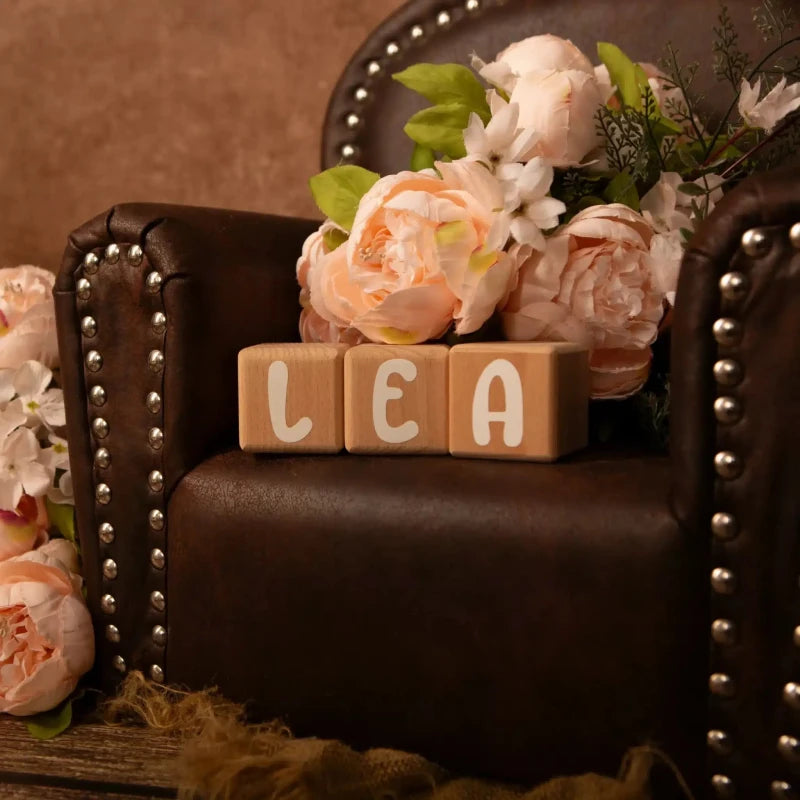 3 Cubes en Bois de 5cm x 5cm + 47 Stickers blancs