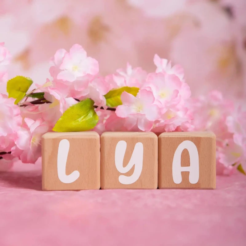 3 Cubes en Bois de 5cm x 5cm + 47 Stickers blancs