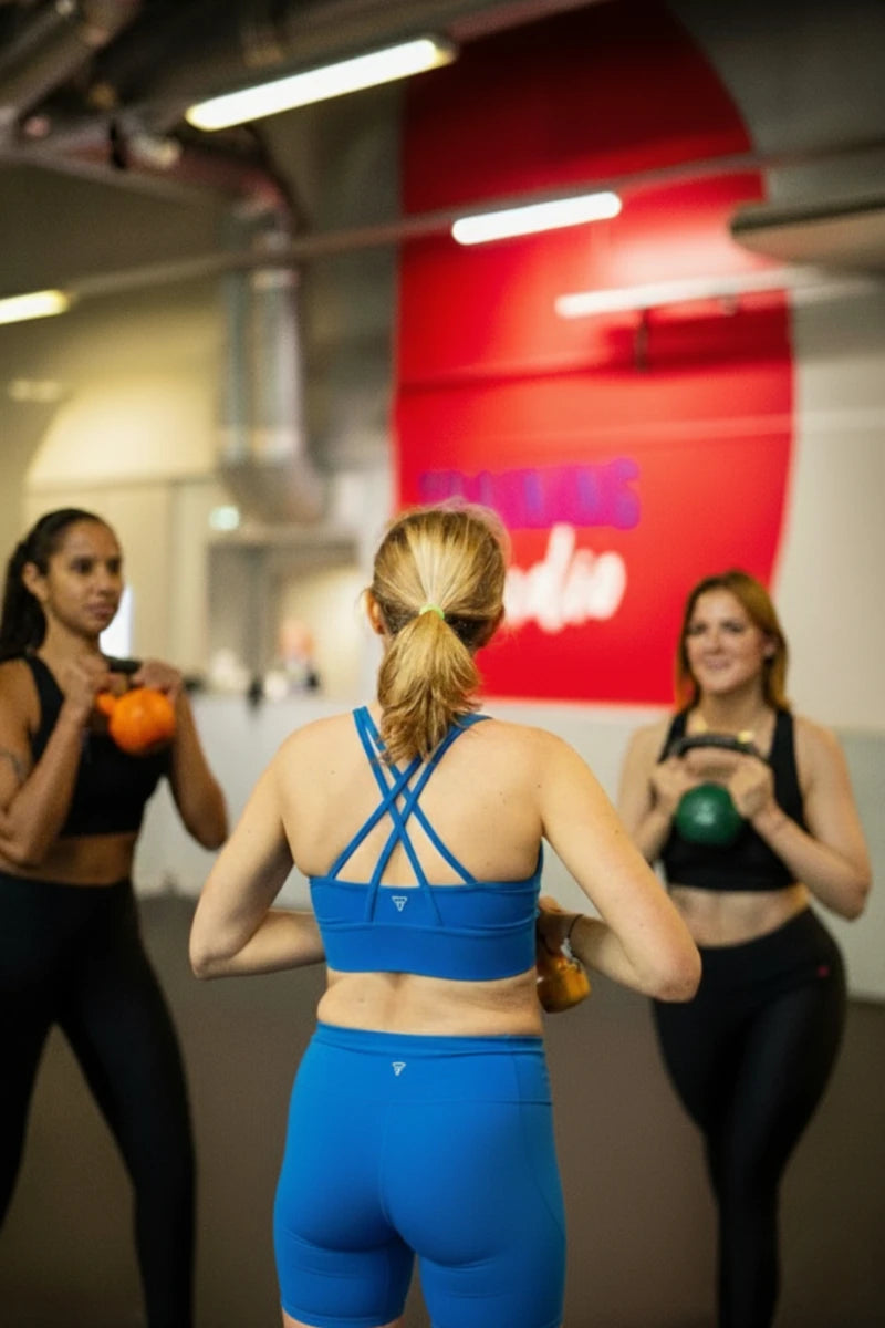Pack spécial sport indoor  "La Lumineuse" Bleu - brassière et short