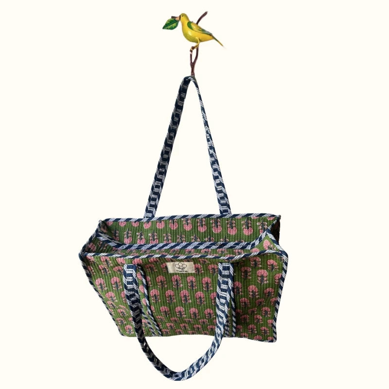 Grand tote bag à Zip  "Pink Grove in Forest"