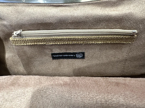 Pochette clutch beige brodée main