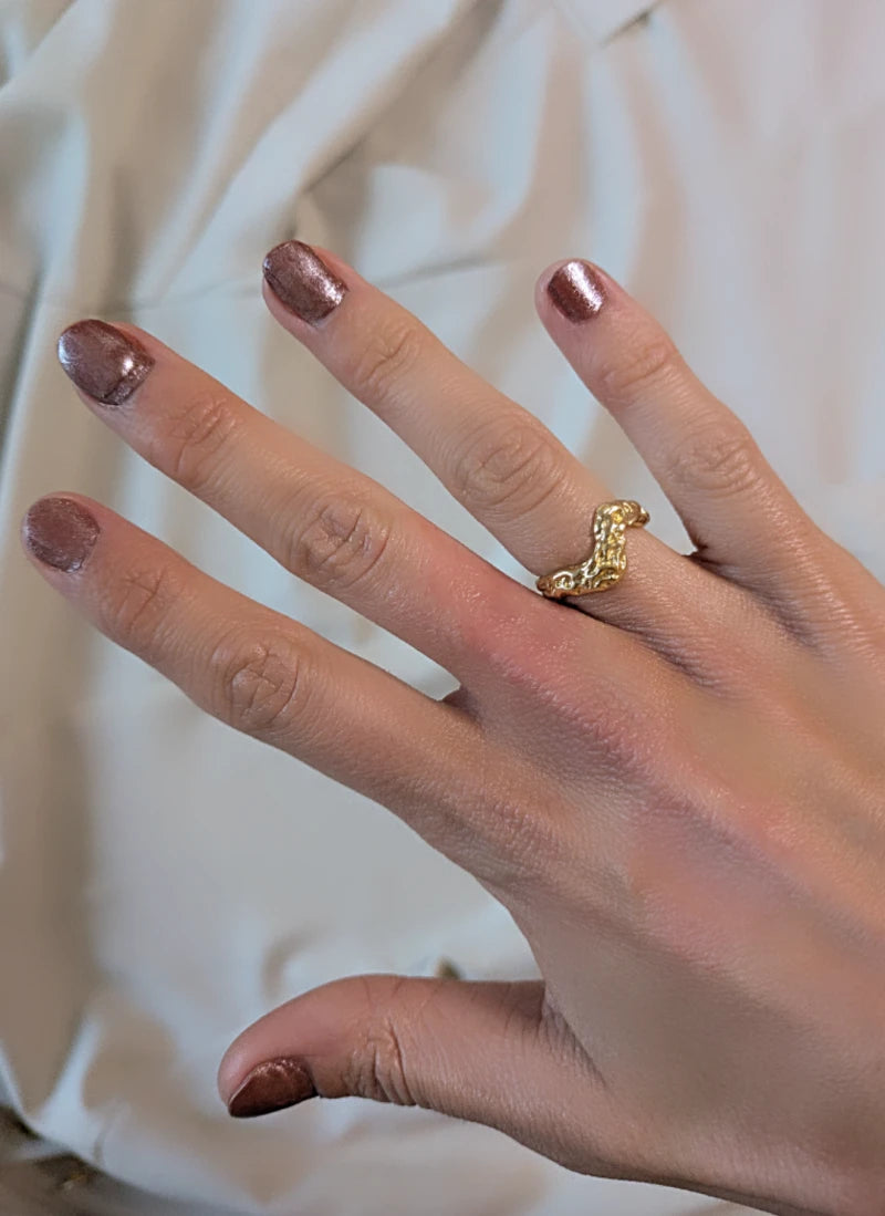 Bague vague or martelé - L'Aigua