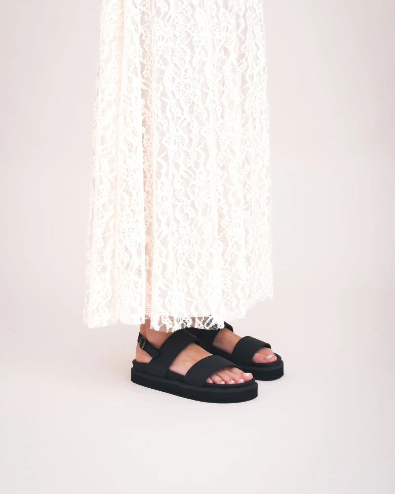PALAU_ Black