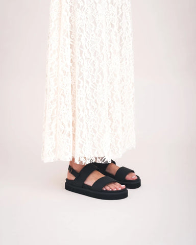 PALAU_ Black