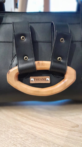 Sac à main alter-cuir de raisin noir poignées en bois 130