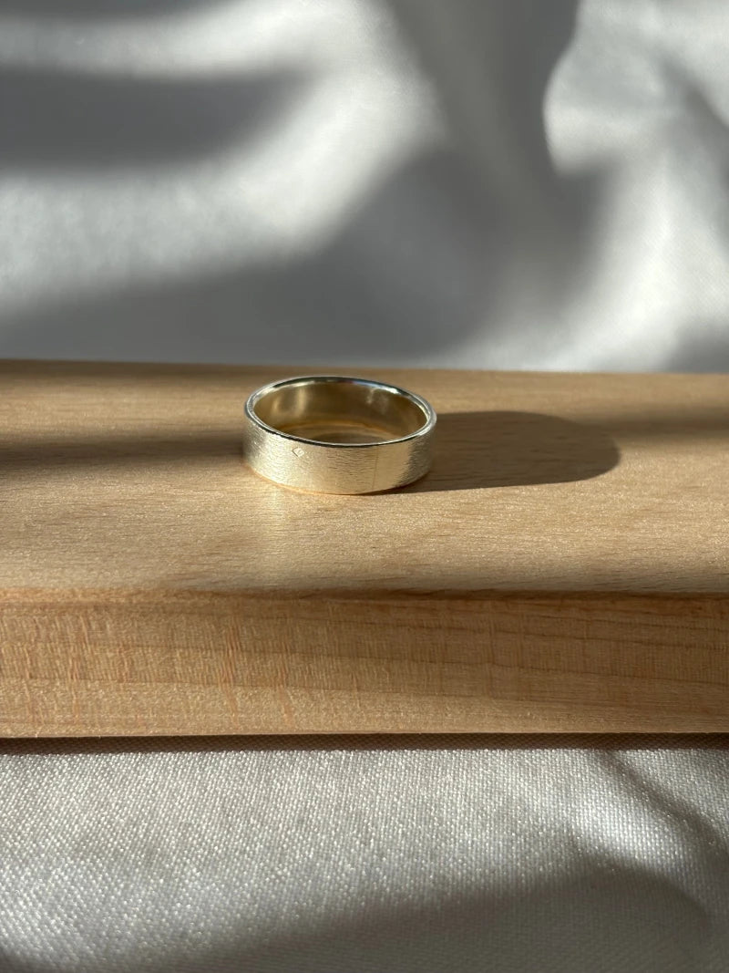 Bague Ata, Argent massif