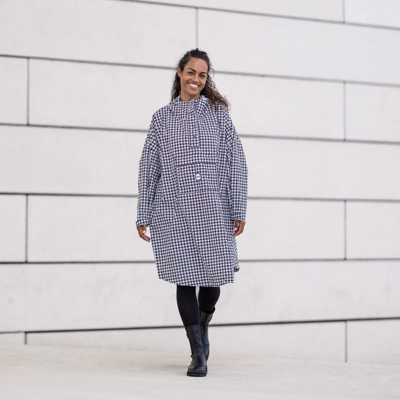 Poncho Paris