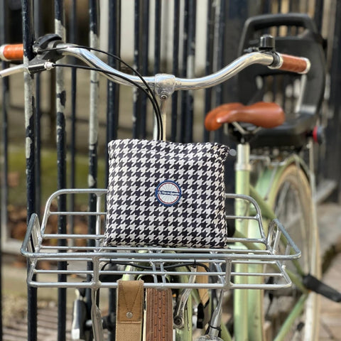 Poncho Paris