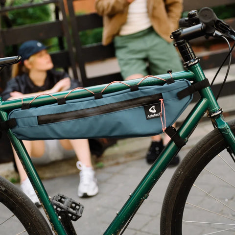 Sacoche de cadre en matières upcyclées pour vélo 4L