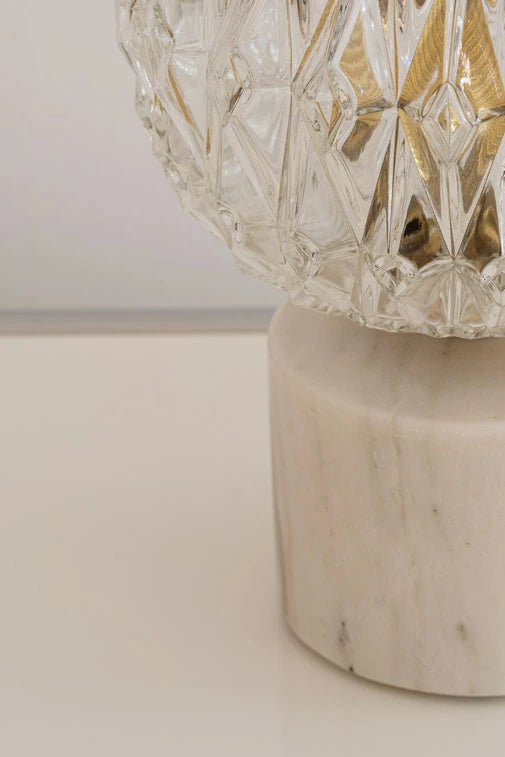 Lampe à poser en marbre blanc – Emma