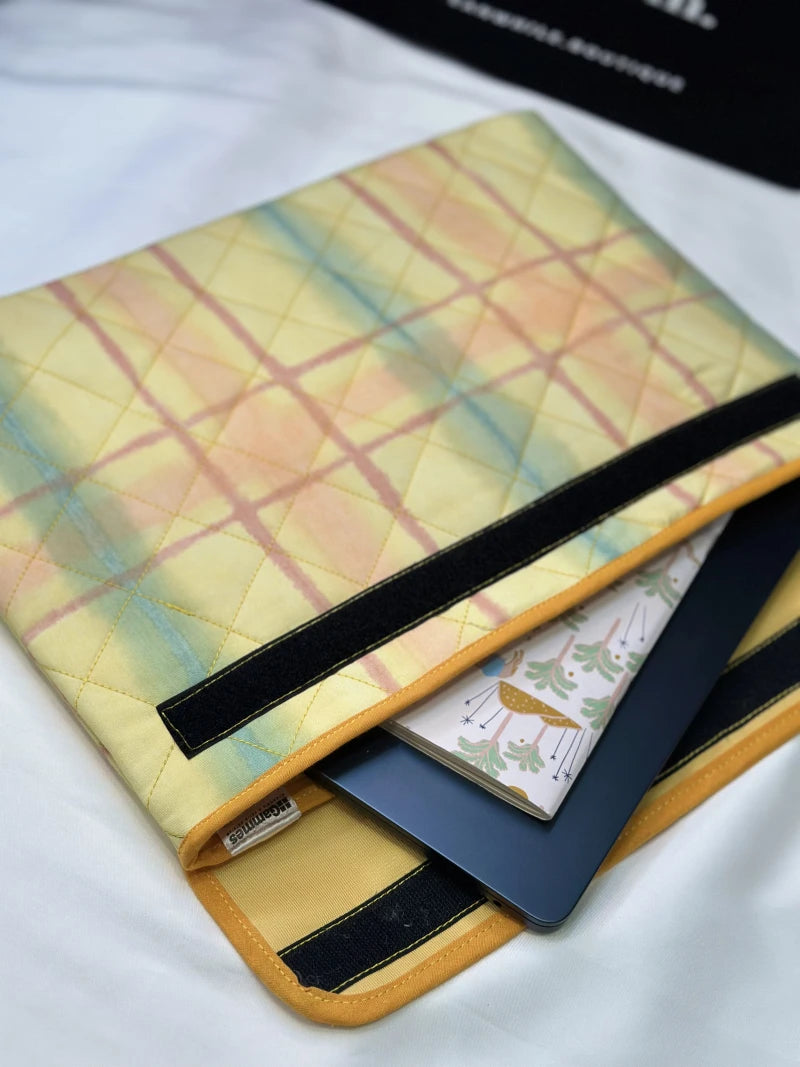 Housse d'ordinateur upcyclée pour grand ordinateur