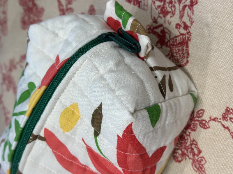 Petite trousse de toilette en tissus recyclés