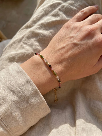 Bracelets Tiny Stones - Good Vibes 🌸