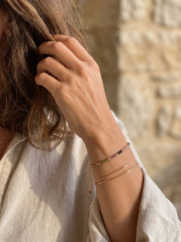Bracelets Tiny Stones - Good Vibes 🌸
