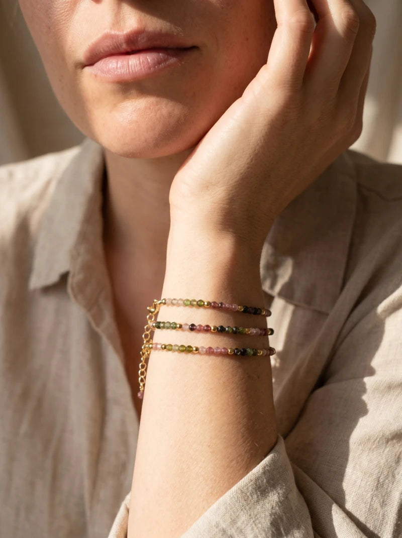 Bracelets Tiny Stones - Good Vibes 🌸