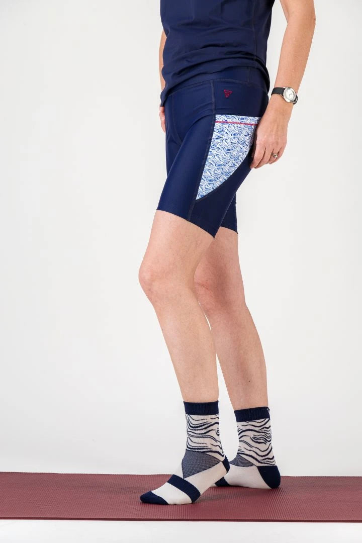Chaussettes de sport femme mi-hautes "Vagues" – respirantes, anti-frottements, made in France & recyclées