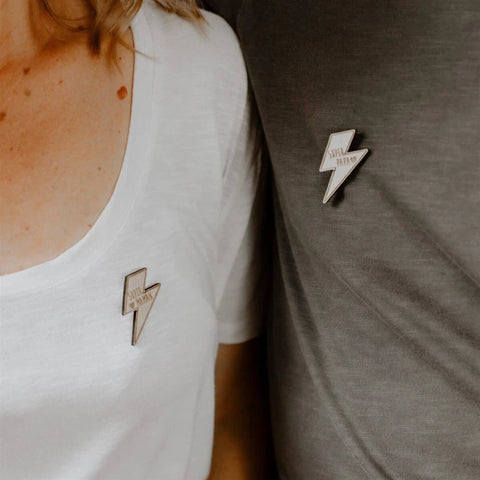 Pin's en bois - Super Maman