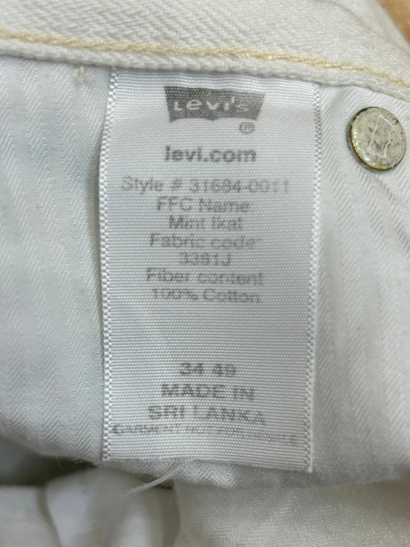 Short Levi's