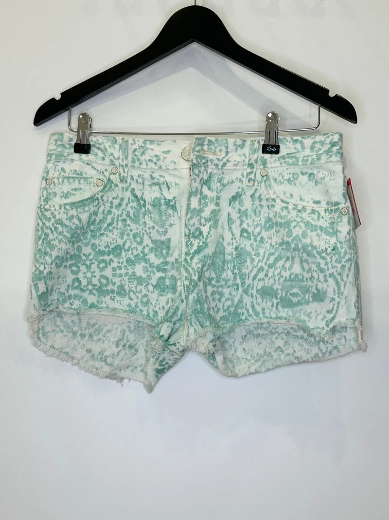 Short Levi's