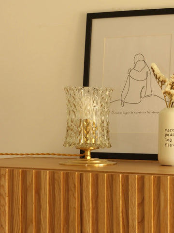 Lampe ancienne sur pied – Paula