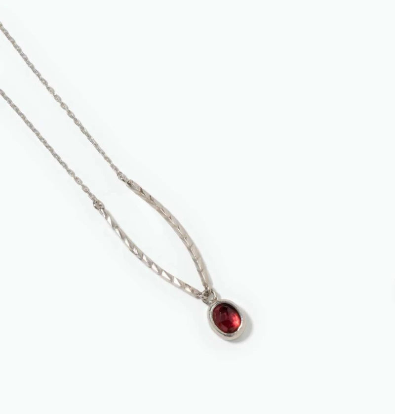 Collier Grenat