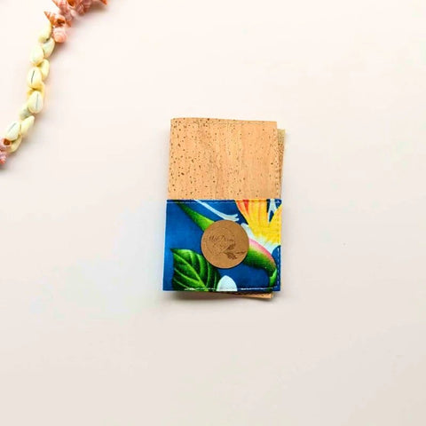 Porte-cartes en liège : accessoire polynésien