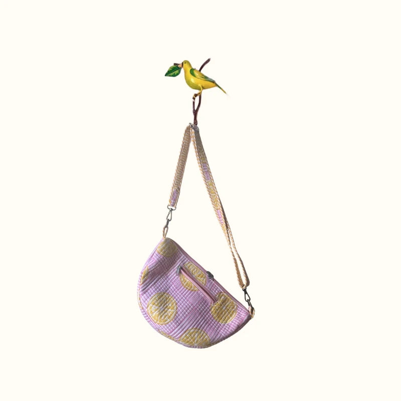 Sac demi-lune matelassé – "Sun and Lemonade "