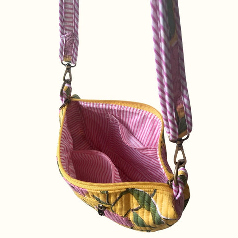Sac demi-lune matelassé – "Sunny Bloom"