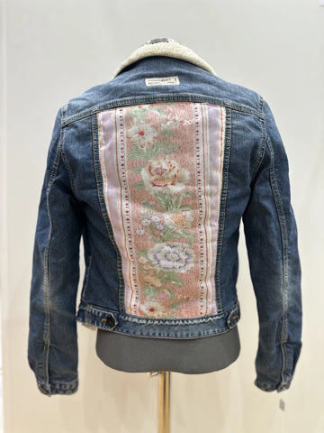 Veste en jean upcyclé