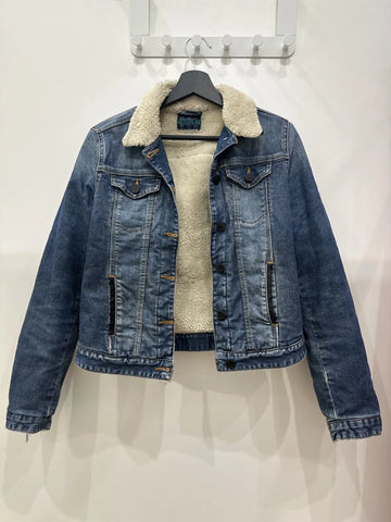 Veste en jean upcyclé