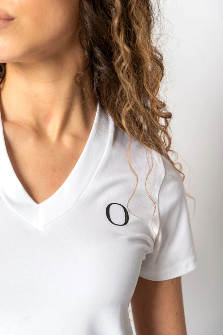 V-Neck T-Shirt in White - Emelline