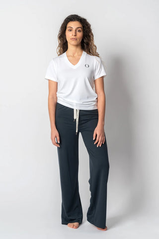 V-Neck T-Shirt in White - Emelline