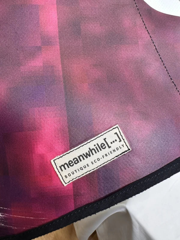 Grand sac bandoulière en bâche upcyclée