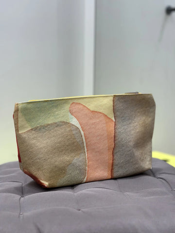 Grande trousse de toilette en bâche upcyclée