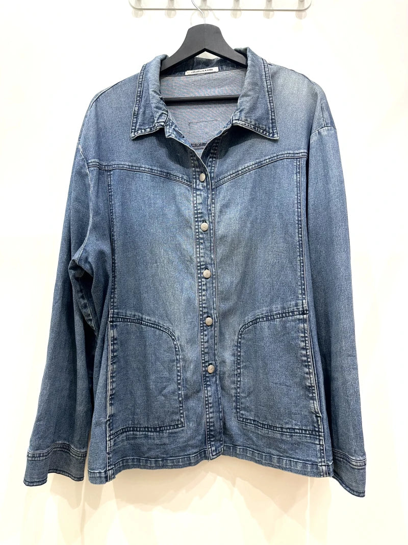 Veste en jean upcyclé
