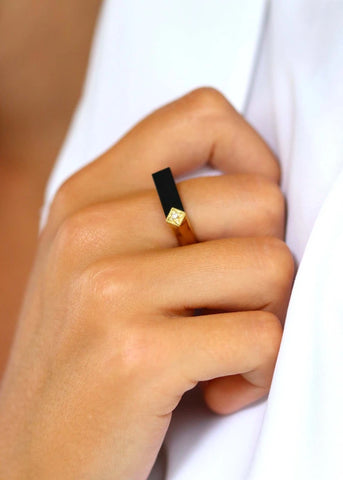 Bague Art Deco Louisette plaqué or Onyx noir