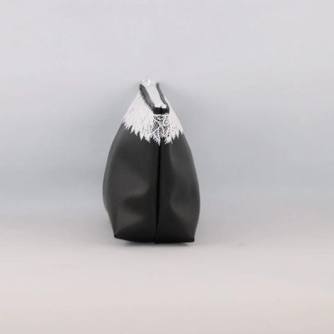 Trousse triangle en alter-cuir de raisin