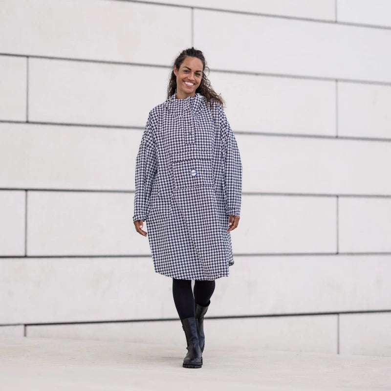 Poncho Paris