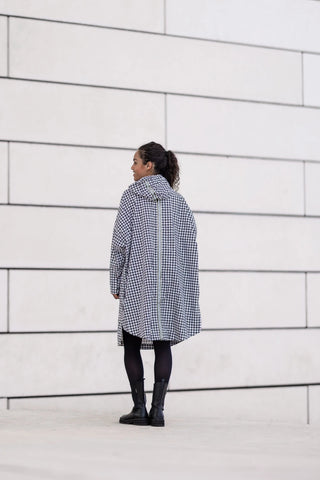 Poncho Paris