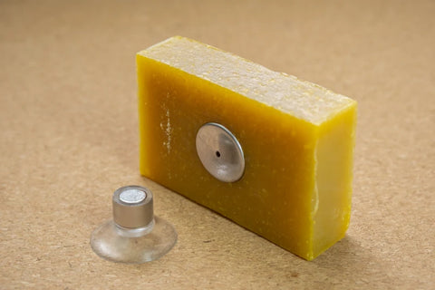 Porte-savon aimanté